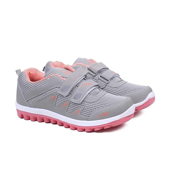 gray shoes